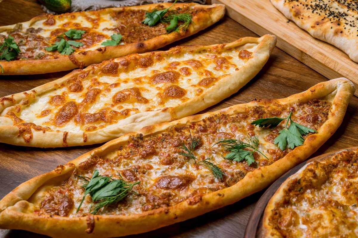 Kaşarlı Pide